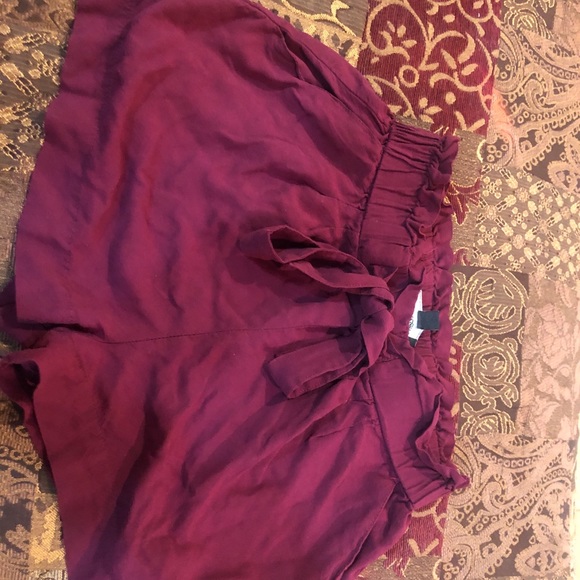 Burgundy shorts - Picture 2 of 3